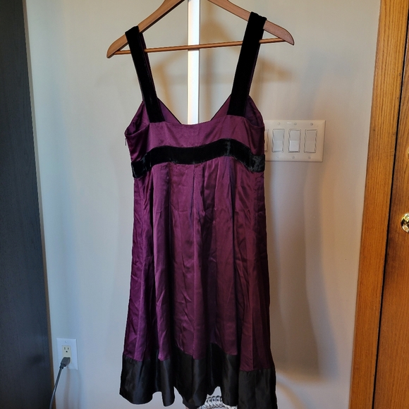 Banana Republic Purple Silk & Black Velvet Trim Party Cocktail Evening Dress 8P - Picture 3 of 4